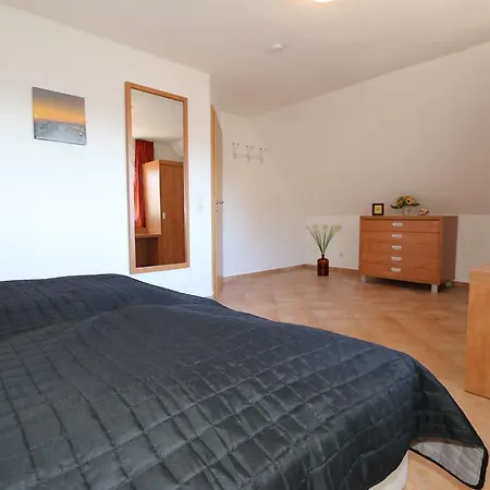 Ferienwohnung 03 Am Selliner See Apartamento *